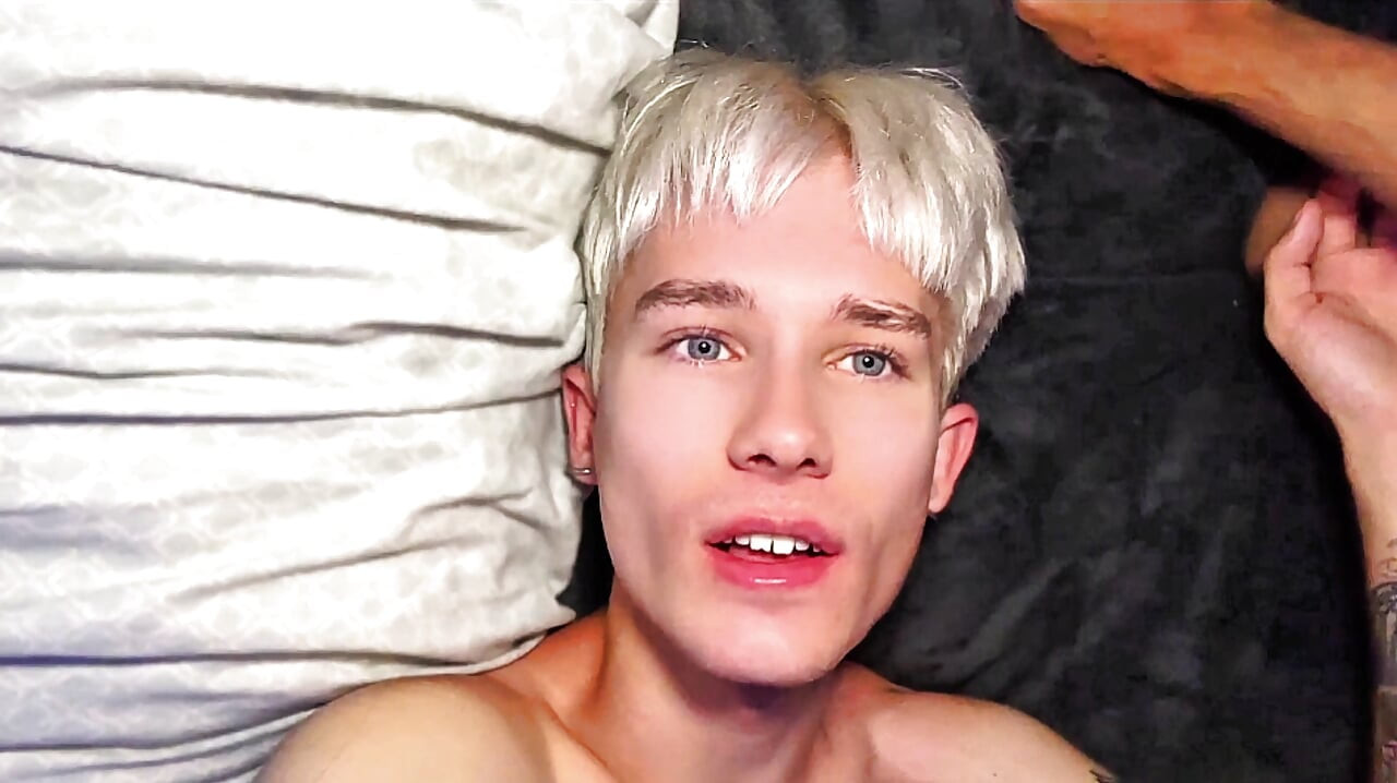 Twink fuck, garganta profunda, tratamientos faciales