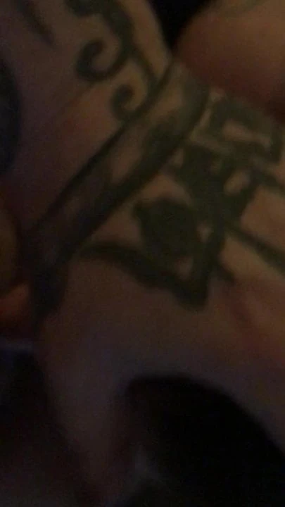 She like to suck