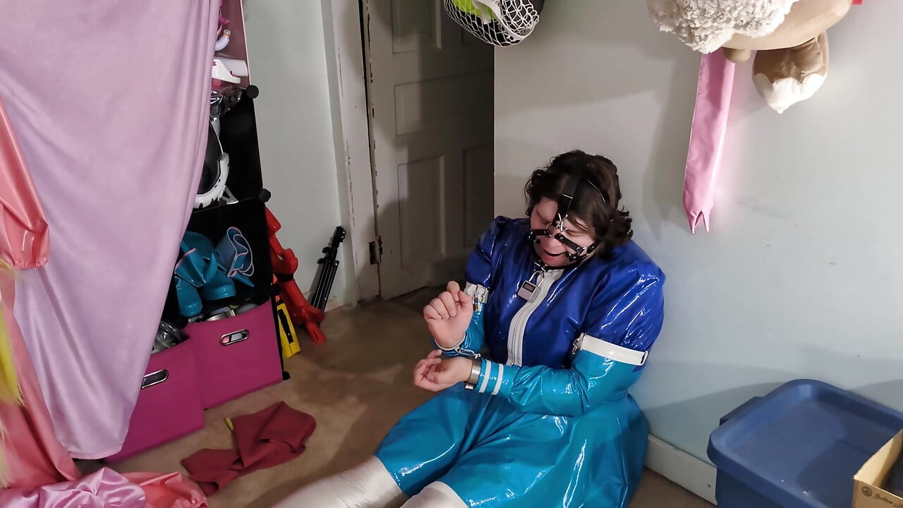 Maria Cosplay, Bondage Pics and Time Lock Hands Free Vibrator Orgasm