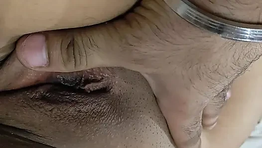 Fingering my indian bhabhi pussy