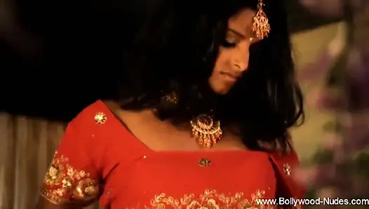 Indische schönheit, spirituelle reinigung