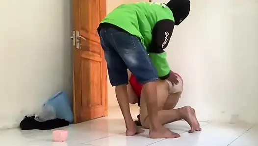 Teyze Anne'nin gelinliği çok güzel