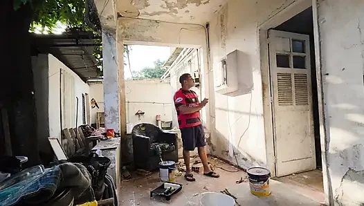 Memasukkan peler ke dalam pantat saudara tiriku