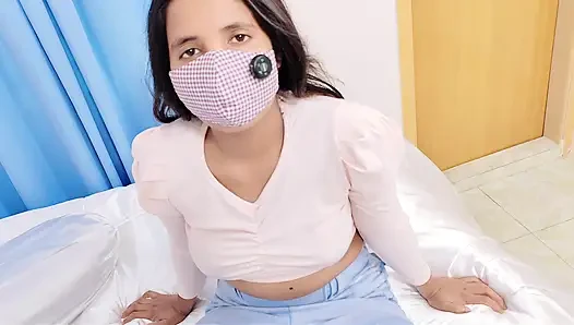 18+ college girl learn how to satisfy her boyfriend