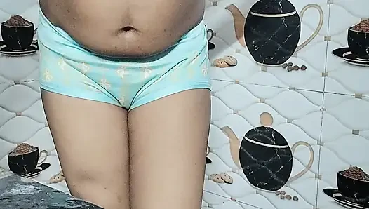 indian girl bathing nude