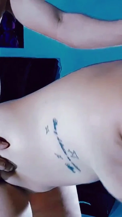 Moment à partager de « Fantasme de trio : mon copain cocu fantasme qu’un autre homme me baise et je suce une autre bite »