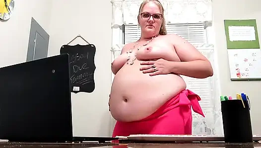 Hamile öğretmenin yeni!