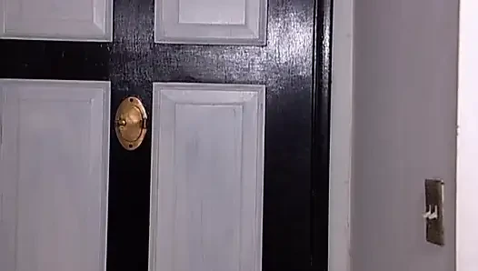 This sürtük yarağına binmeye ve onu boşaltmaya hazır