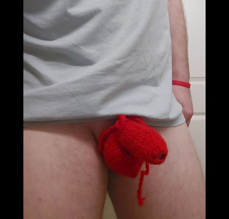 Tiny cock show
