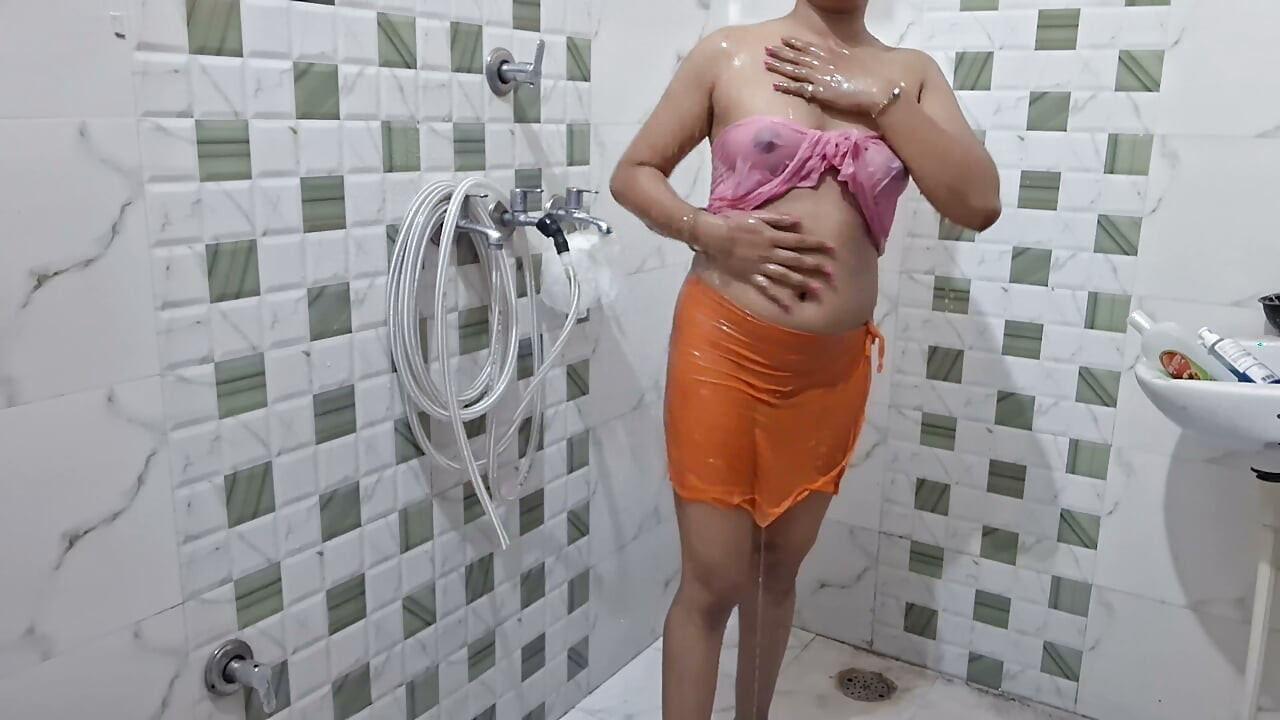 Bhojouri bhabhi ka choot marwane ka vídeo hua leek