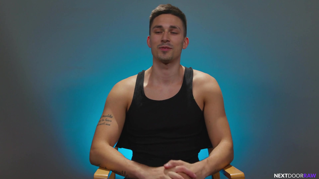 华丽的twnk性感翻转乱搞现实生活中的tatted BF大屁股