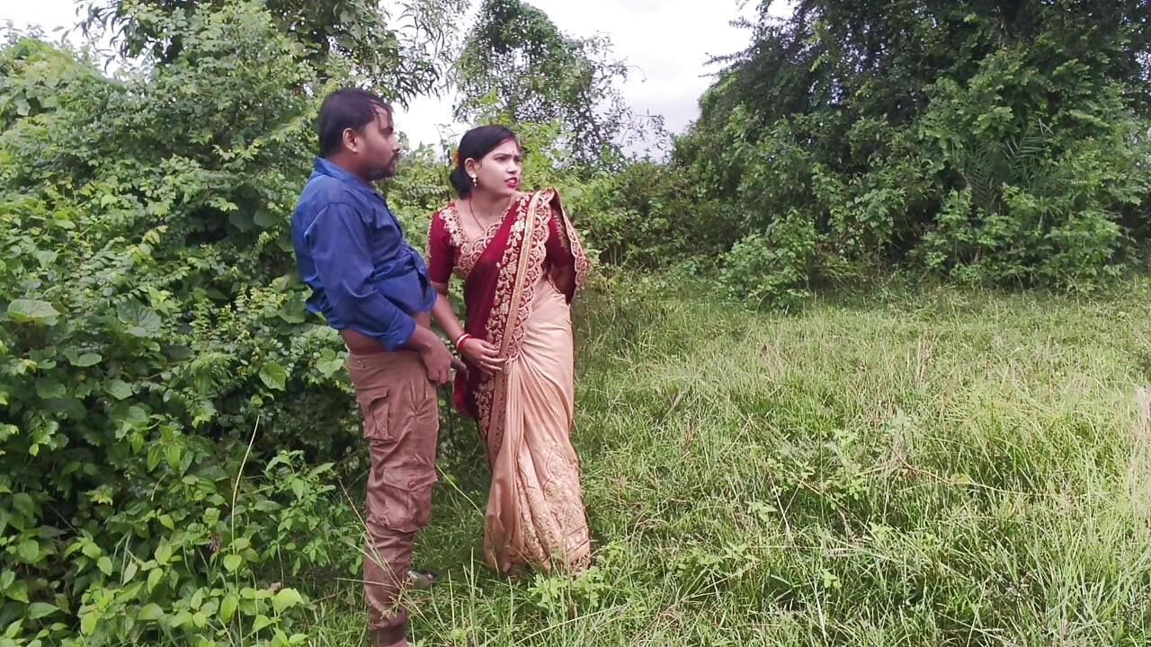 Odia village house wife hard - core fuck with her boyfriend in forest, odia wife sex in outdoor forest