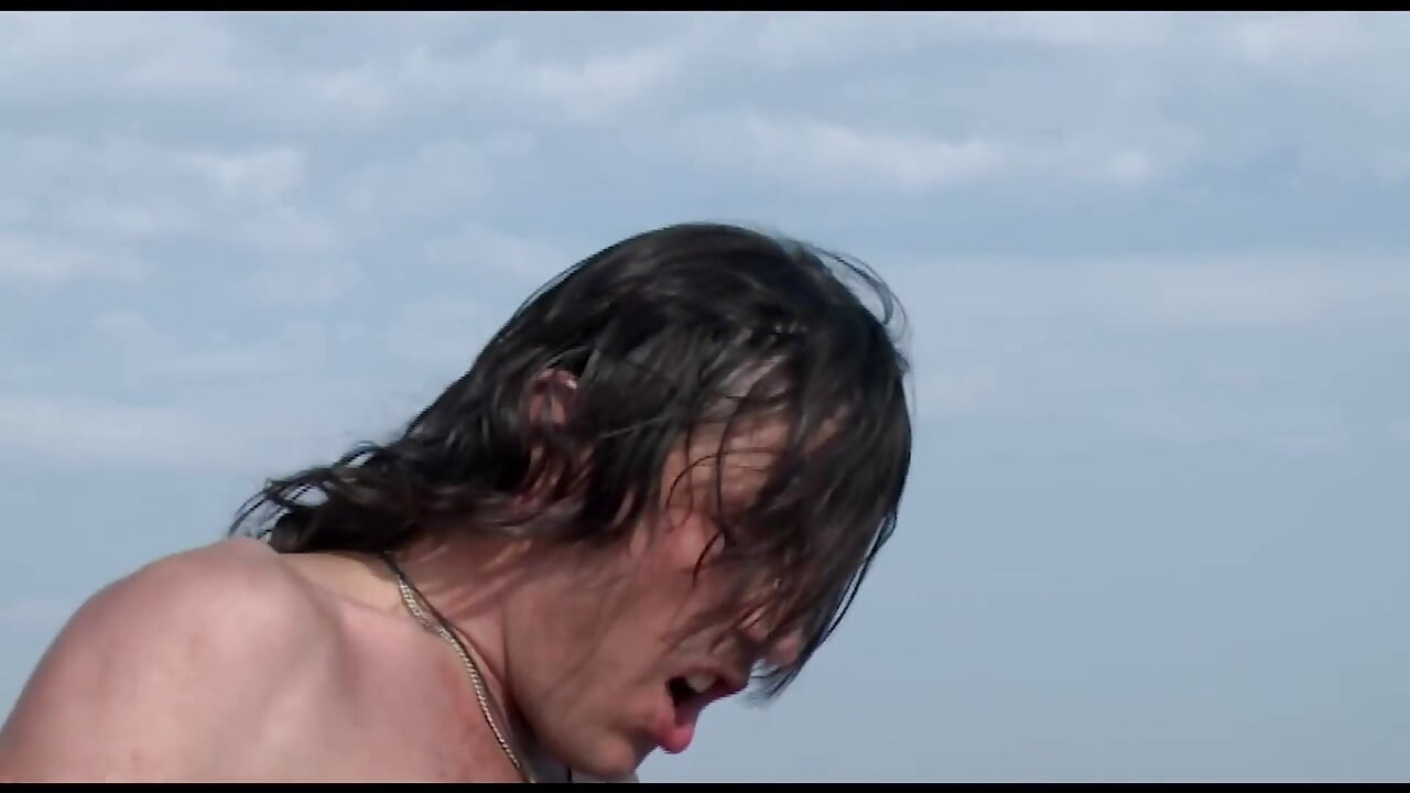 大奶熟女在游艇上被干