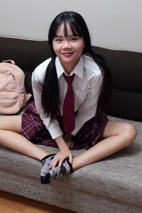 First Time Anal Sex for a Tiny 18 Yo Asian Student + Real POV Footage