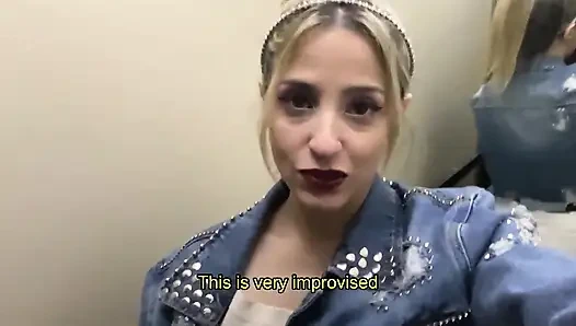 Я собираюсь искать моего соседа, чтобы он смог трахнуть мою задницу жестко и заполнить ее спермой