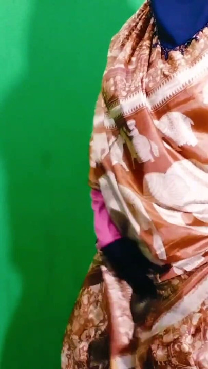 Sex with friend's wife wearing a very beautiful and sexy saree | Clip 1