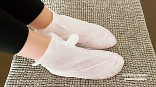 FetishEdition - Beauty Care Socks with creamy inside - footfetishfashion