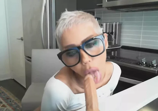 Milf with big tits webcam