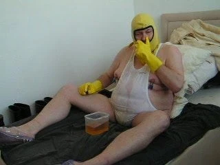 me, the stinking, fat gs-piss-pervert wallowing in piss