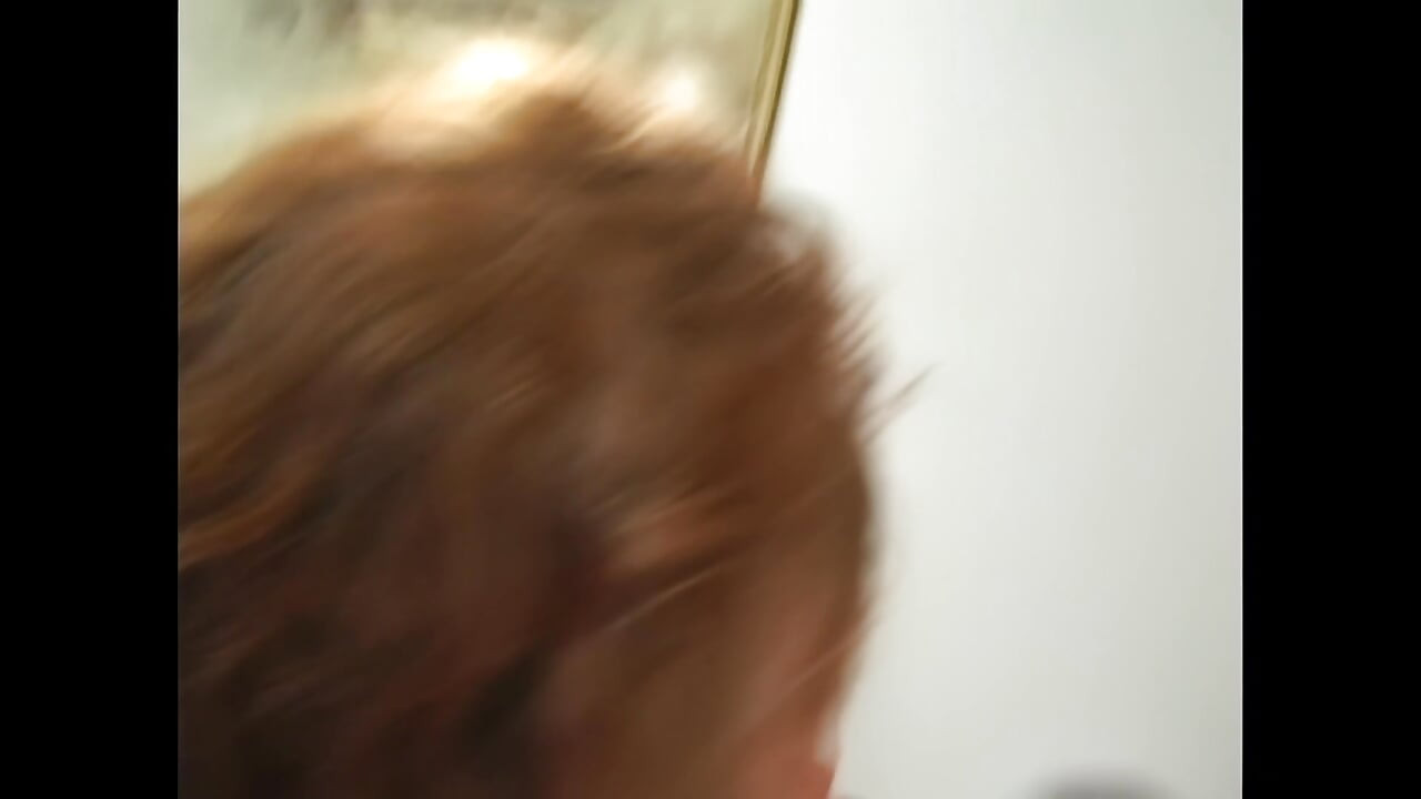 Lucy Fire: Seorang Berambut Merah Ghairah Disetubuhi Oleh Ayam Hitam Besar