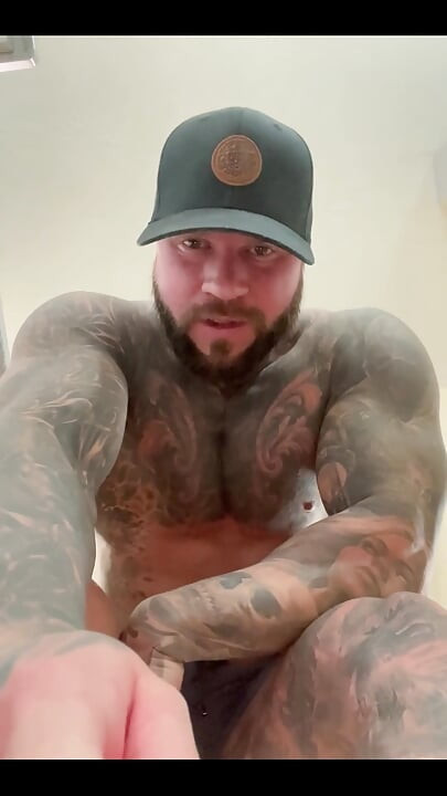 I’m your super cocky personal trainer