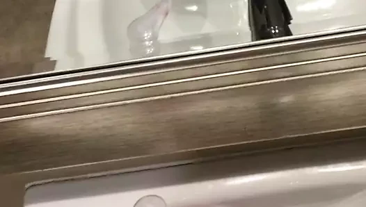 Halka açık boşalma