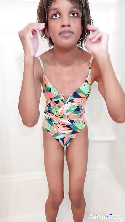 Badkleding transmeisje wordt nat en wild