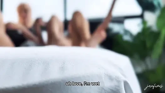 ORGASME ASLI!! Scissor enak sama teman sekamarku