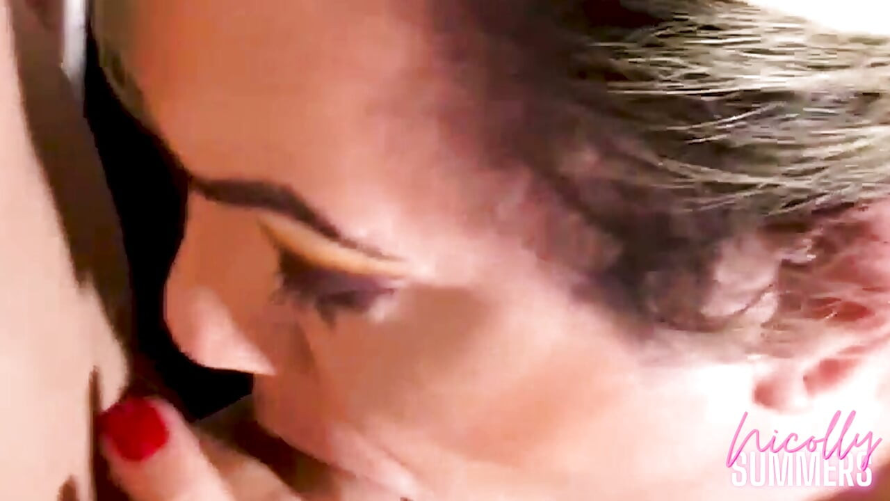 جاري الموهوب مصّوه ونزّل عليه