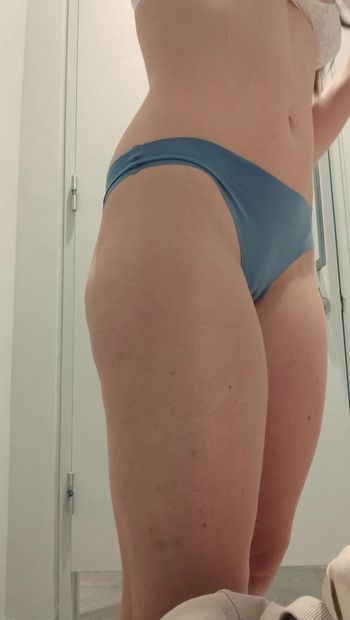 Being Horny In The Changing Room