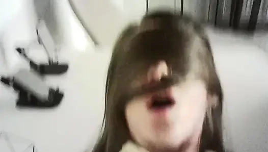 Mergokin istri dan temanku selingkuh