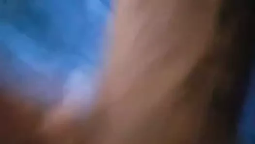 MIT SILBERKETTE ABGEBUNDEN