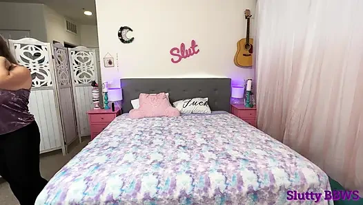 Suzanne mengundang si cewek semok curvy mary untuk memuaskan toket besar dan hasrat pantat suaminya.