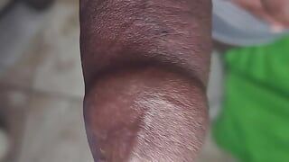Zıplayan damarlı koyu Afrikalı zenci yarağı