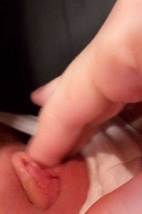 Masturbace pod dekou