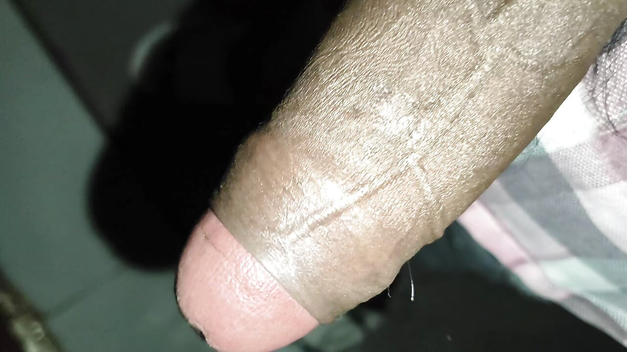 סרטוני סקס של בהאבי בפעם הראשונה פשטניים וגומפליים