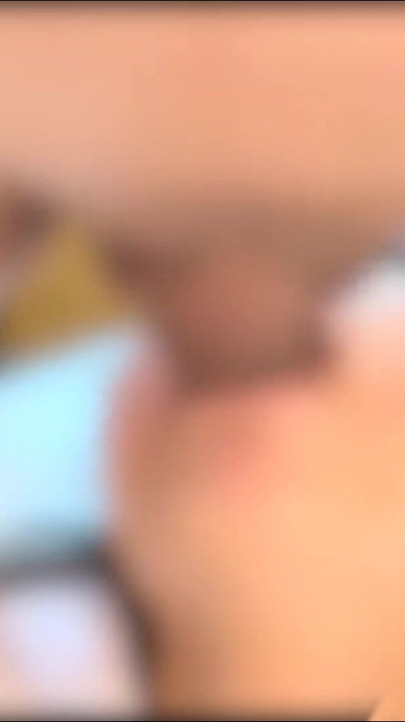 18-jährige junge frau in einem SM-hotel überwältigt. Intensives oralspiel. Voll zurückhaltend. Slapping. Laute schreiende warnung.