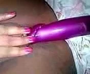 amiga con su juguetito 2