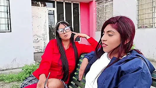 Моя подруга с большой задницей занимается сексом со старым незнакомцем, пока я смотрю.