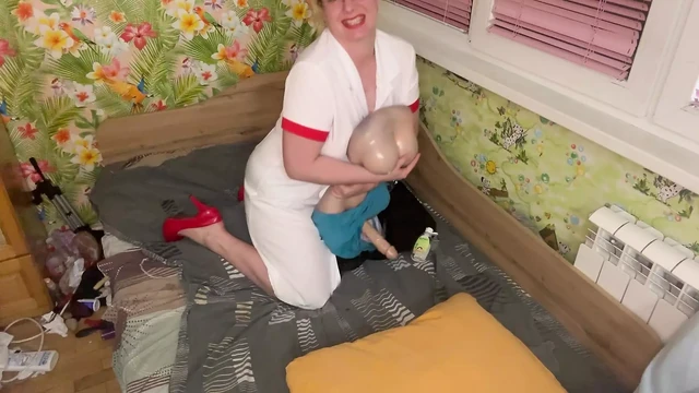 Dirty nurse sucks and wanks patient
