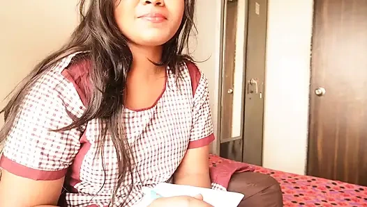 Юную студентку дези с огромными сиськами застукали и трахнули учителя