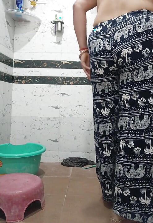 Priya Bhabi Big Ass Sexy Body Video Shoot