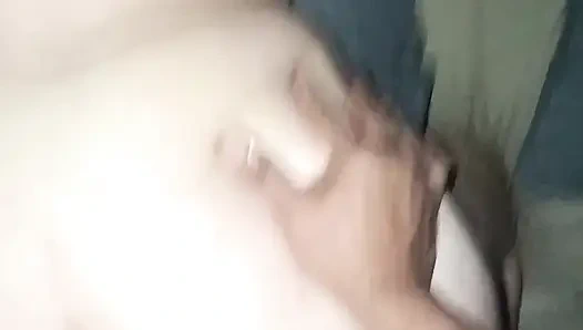 Geceleri üniversiteli kızın götünü kırıyorum