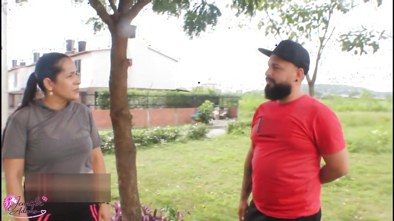 I get aroused by watching my stepsister doing squats and I ask her to have sex in secret if she doesn't want me to give away her secret