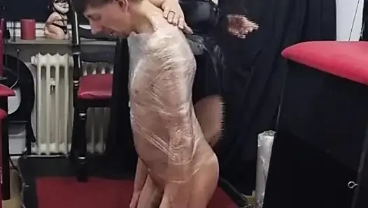 Xxl MILF Domina Trains Slave Pig with Folienbondage and Trampling