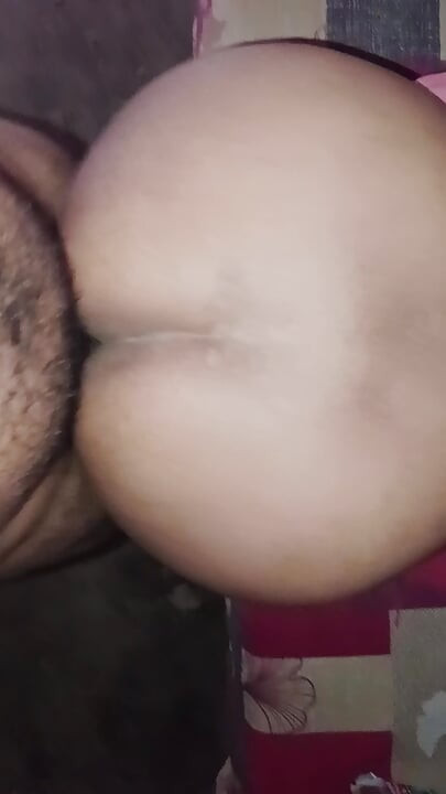 Big ass auntie enjoy sex doggy style
