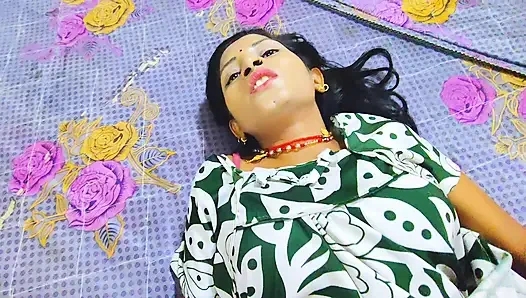 Indian Stepmom Shared Single Bed and Made Stepson Happy Full Hindi audio