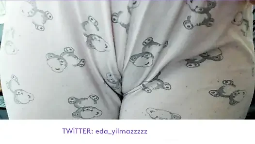 CAMELTOE - GESCHWOLLENE MUSCHI - REIBEN DER MUSCHI MIT SCHLAFANZUG