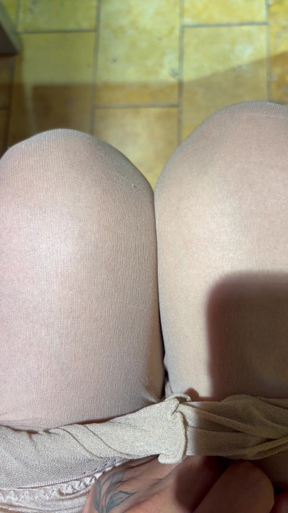 ตอนนั้นฉันใช้ห้องน้ําผู้หญิง ฉันรู้สึกมีชีวิต