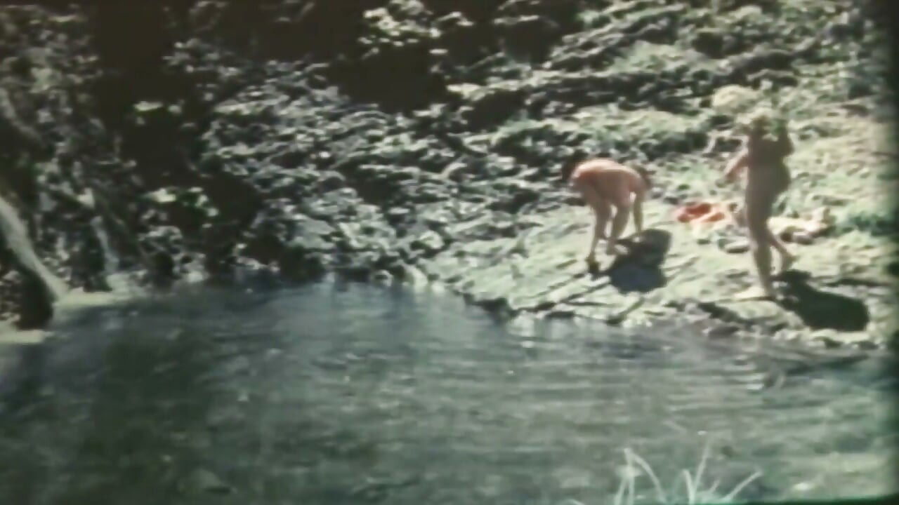 Vintage Desiree Cousteau MILF Spotkania łodzi i plaży